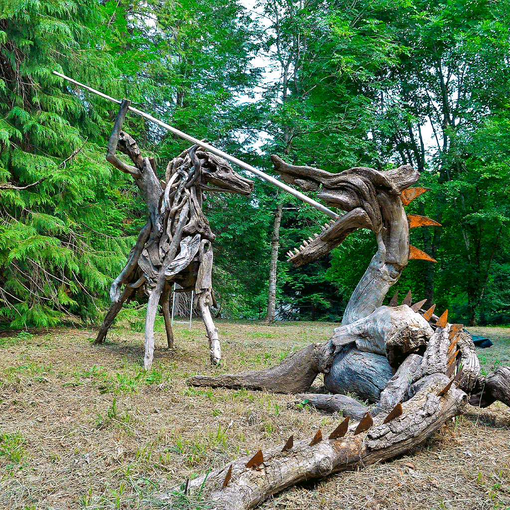 scultura in legno ‘S. Giorgio e il drago’ di Bologna Montana Art Trail a S. Benedetto Val di Sambro