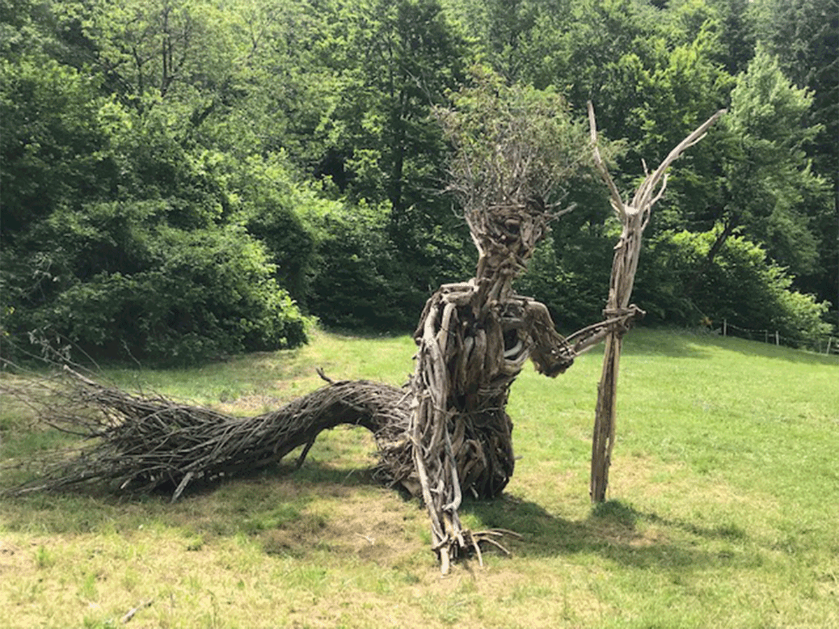 opera in legno chiamata 'Tritone' di Bologna Montana Art Trail
